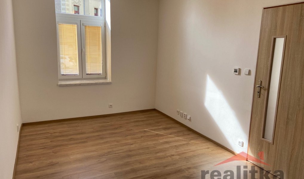 Pronájem bytu 2+1 60 m², Opava – náhled fotky 10