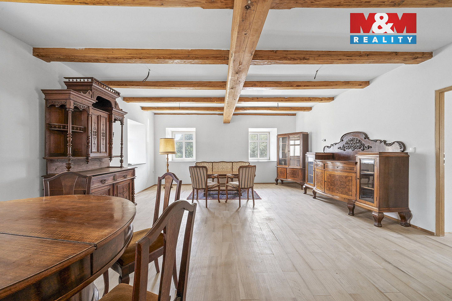 Prodej domu 260 m² s pozemkem 2 350 m² — photo 2