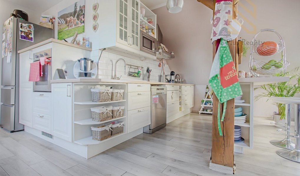 Prodej domu 244 m² s pozemkem 1 483 m², Hrobčice – náhled fotky 4
