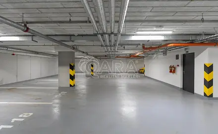 Pronájem garážového stání v Benešově, Benešov