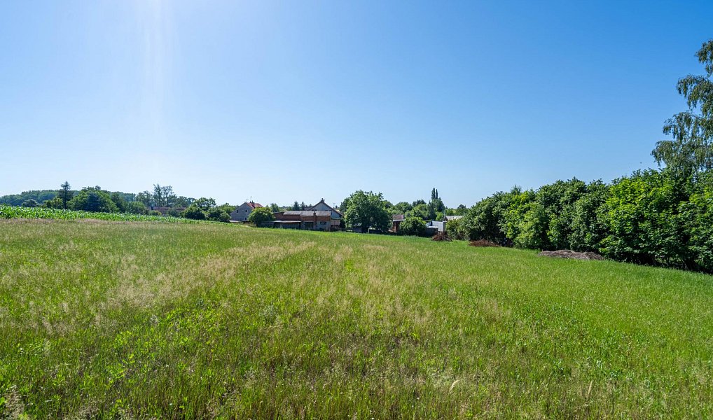 Prodej stavebního pozemku 1 506 m², Skalice – náhled fotky 2