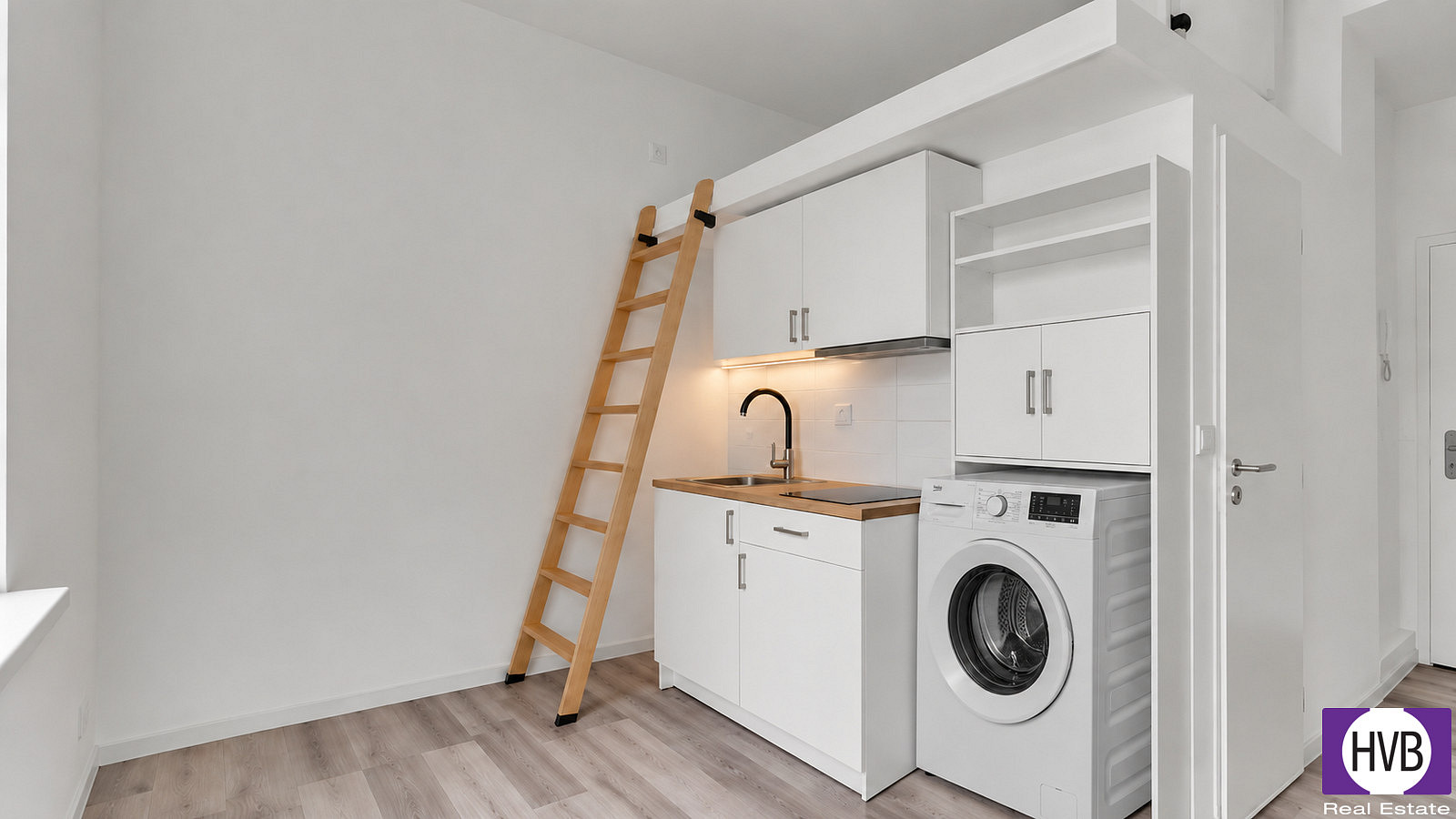 Prodej bytu 1+kk 17 m² – fotografie 2