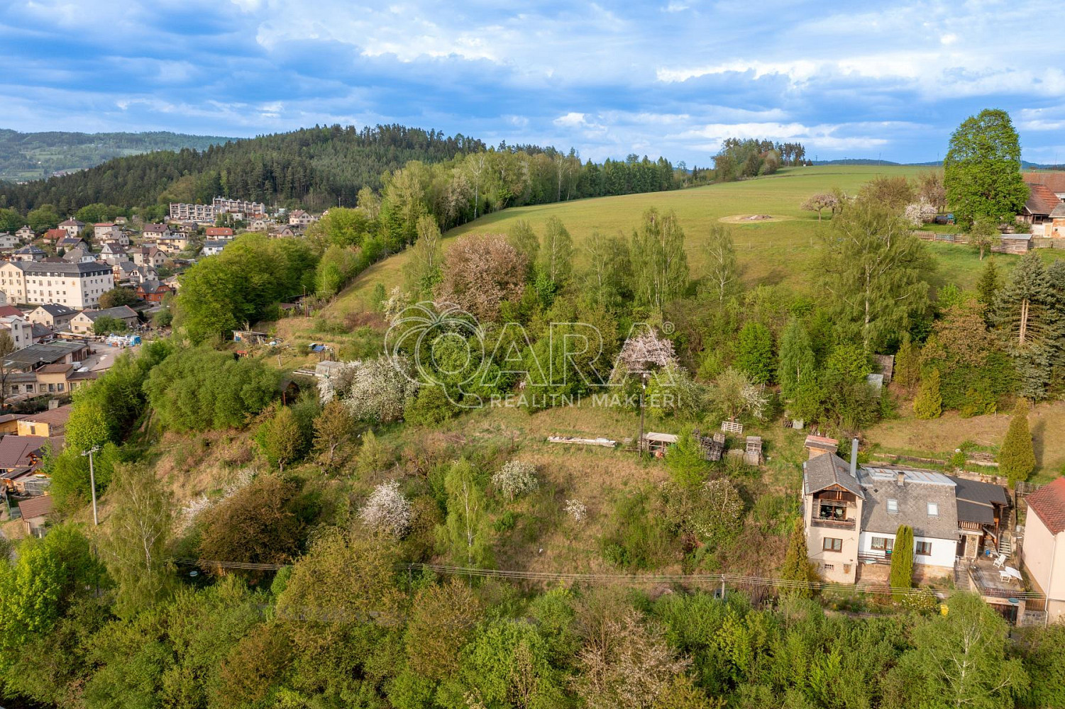 Prodej stavebního pozemku 1 649 m² – fotografie 4