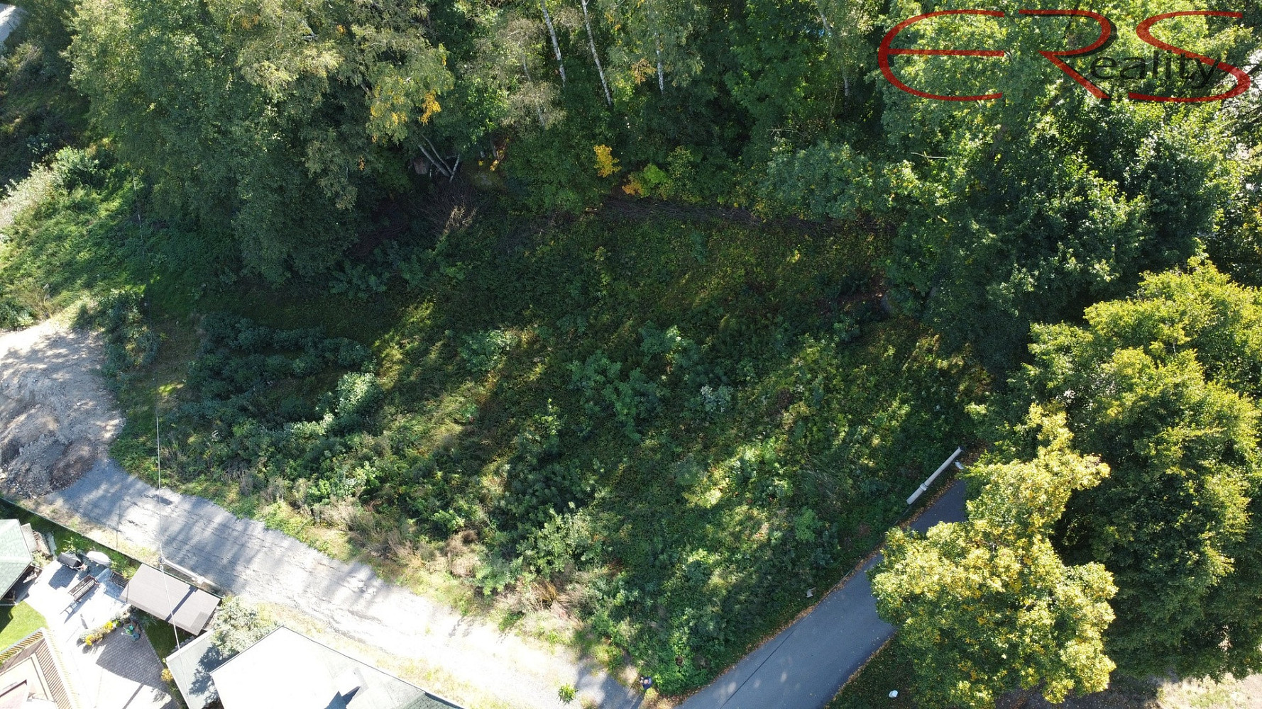 Prodej stavebního pozemku 1 358 m² – fotografie 2