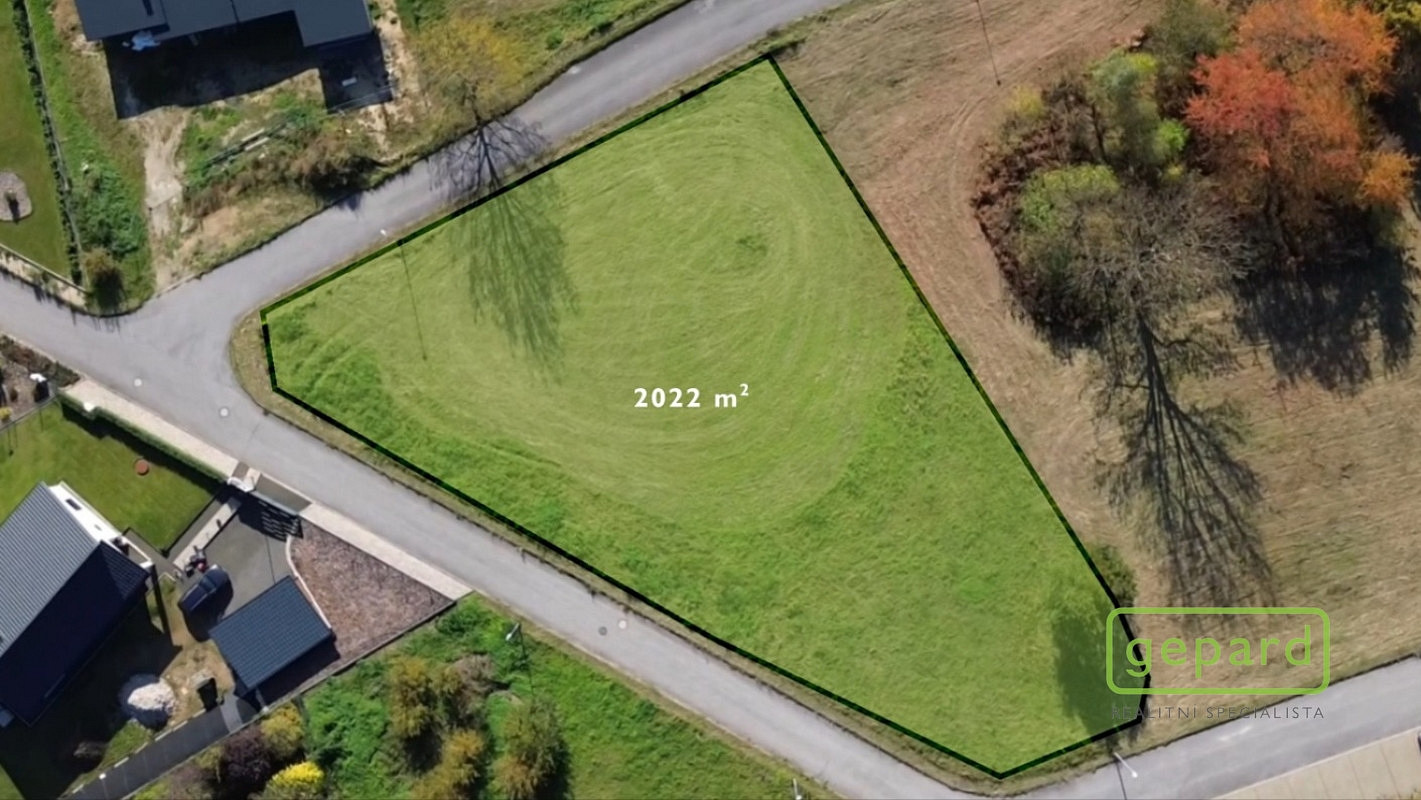 Prodej stavebního pozemku 2 394 m² – fotografie 4