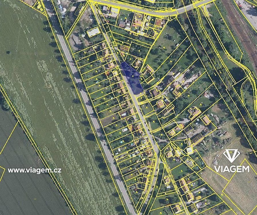 Zahrada 1 263 m², Podíl 30 % o výměře 379 m² – pohled 3
