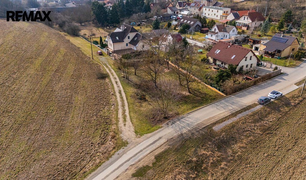 Prodej stavebního pozemku 1 045 m², Vonoklasy – náhled fotky 3