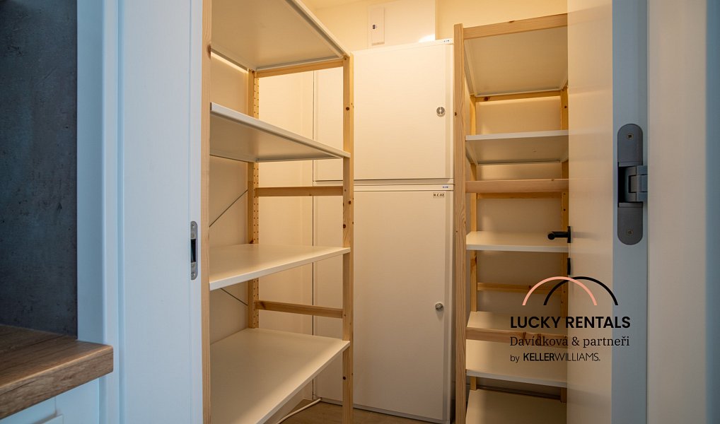 Pronájem bytu 2+kk 82 m², Popovičky – náhled fotky 14