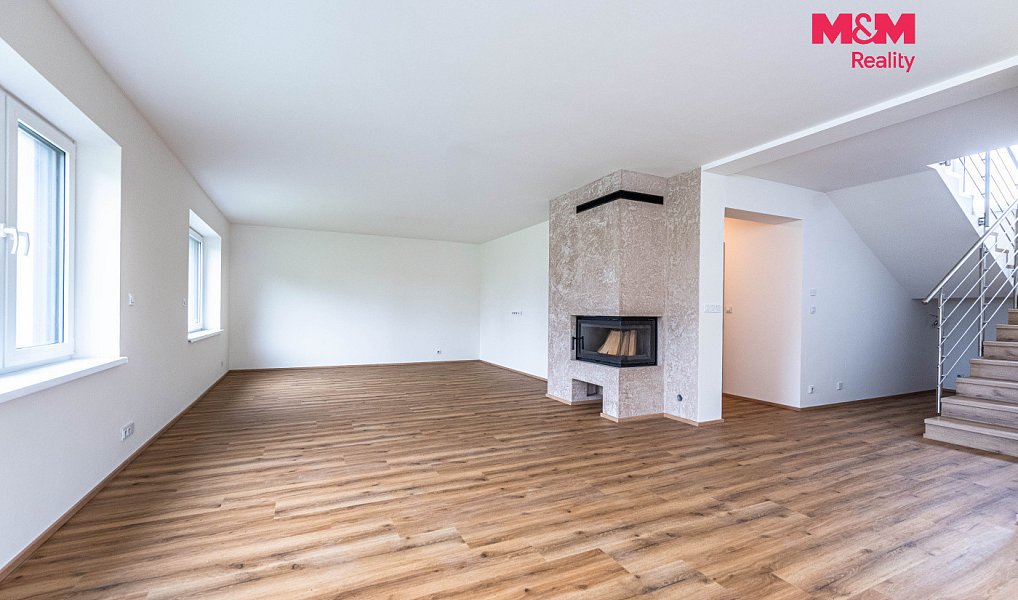 Prodej domu 248 m² s pozemkem 1 542 m², Žižice – náhled fotky 3