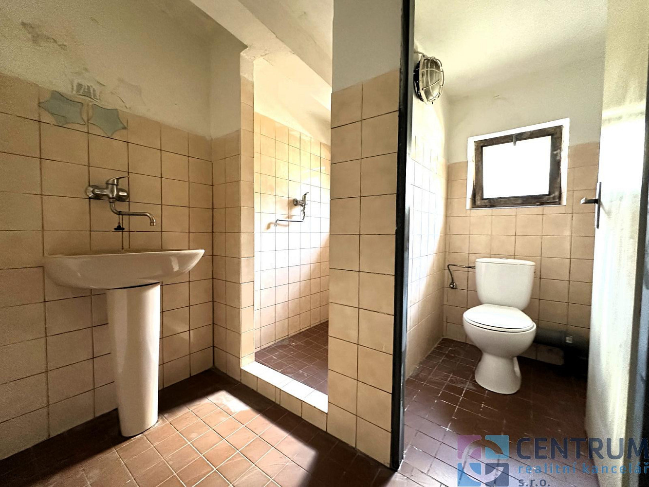 Pronájem skladovacích prostor 70 m² – fotografie 3