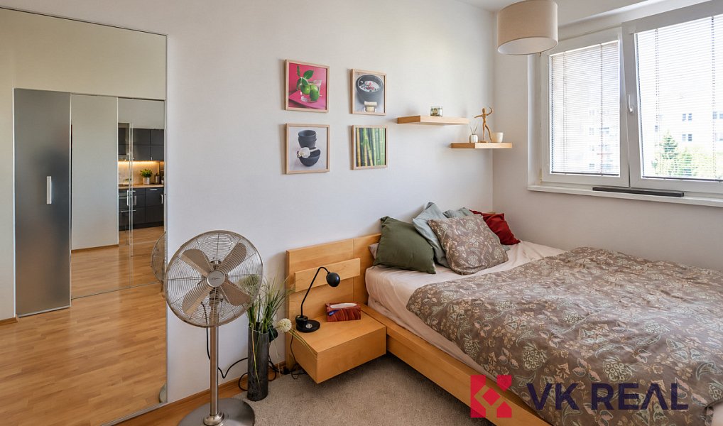 Prodej bytu 2+kk 42 m², Praha – náhled fotky 11
