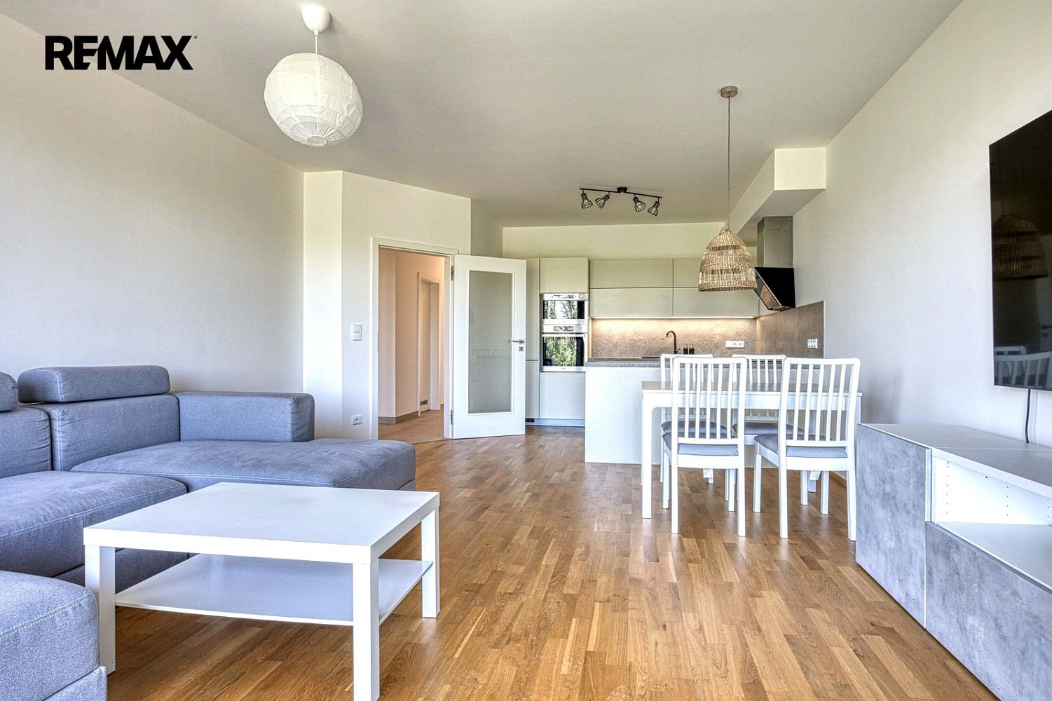 Pronájem bytu 4+kk 103 m² — photo 4