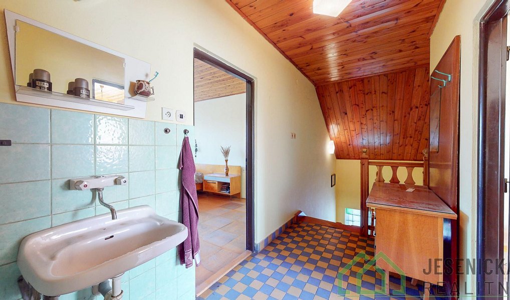 Prodej domu 269 m² s pozemkem 702 m², Javorník – náhled fotky 18