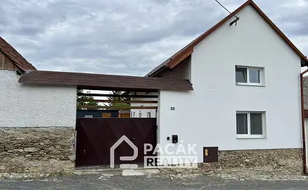 Pronájem domu 160 m² s pozemkem 1 137 m², Bílá Lhota - Hradečná, okres Olomouc