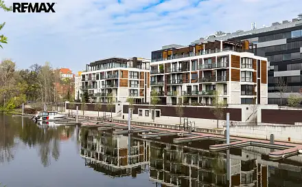 Pronájem bytu 3+kk 82 m²