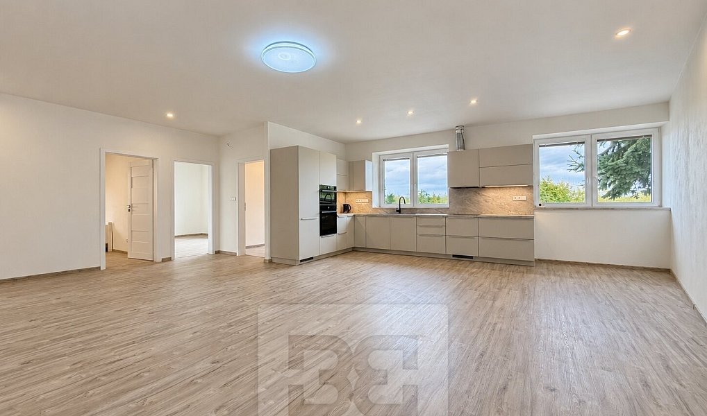 Pronájem domu 130 m² s pozemkem 200 m², Dolní Dunajovice – náhled fotky 2