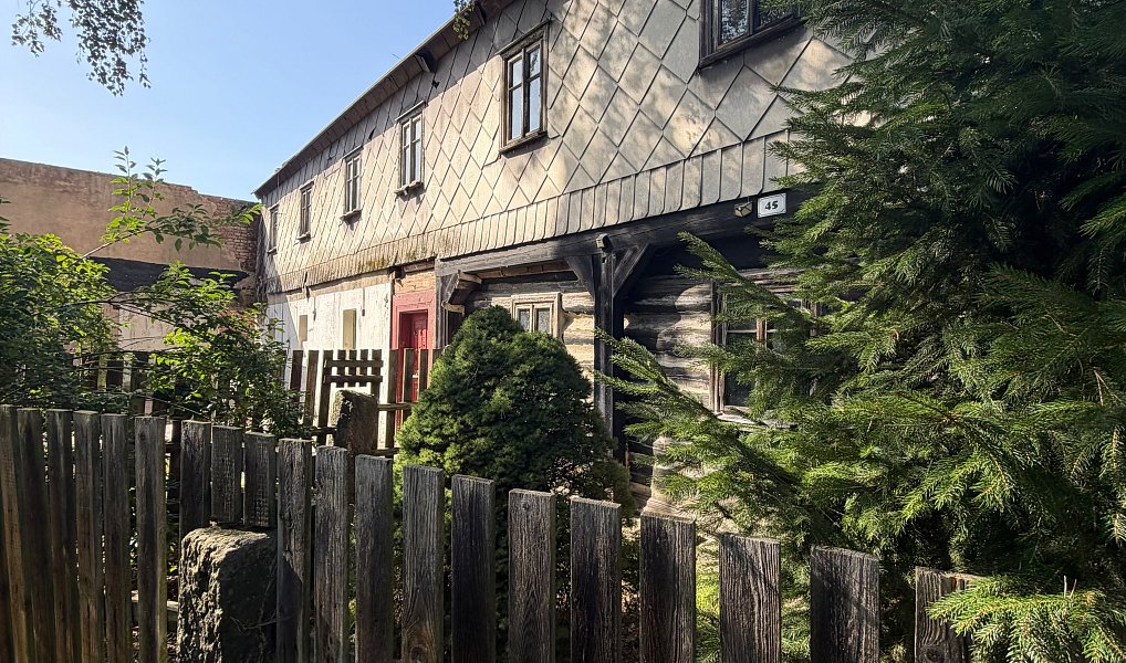 Prodej domu 1 397 m², Bynovec – náhled fotky 3