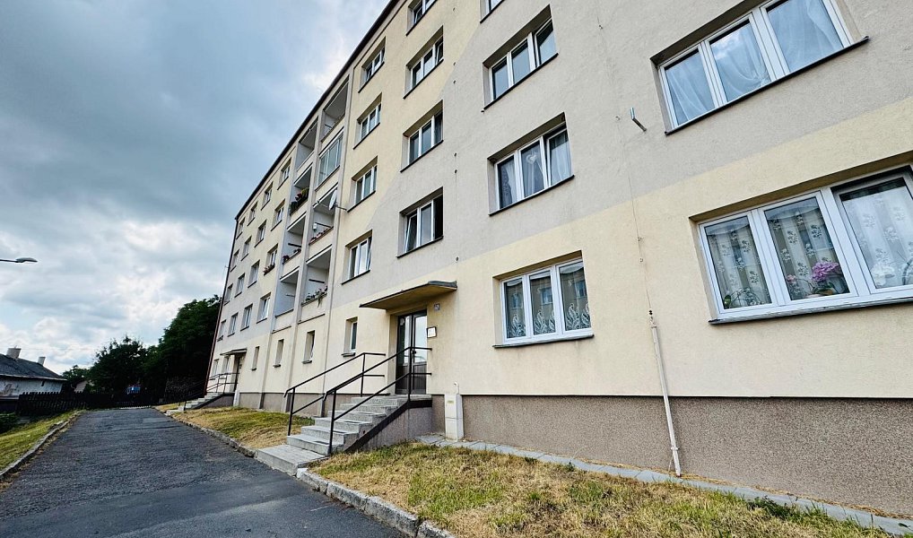Pronájem bytu 2+1 50 m², Bochov – náhled fotky 10