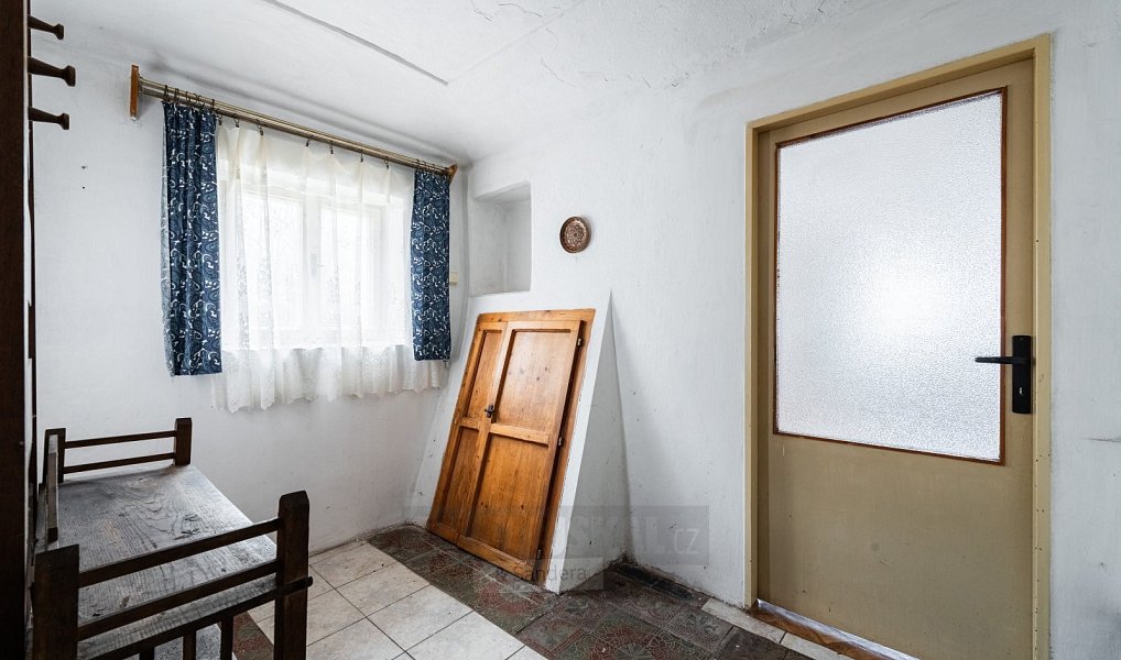 Prodej domu 356 m² s pozemkem 263 m², Malý Bor – náhled fotky 7
