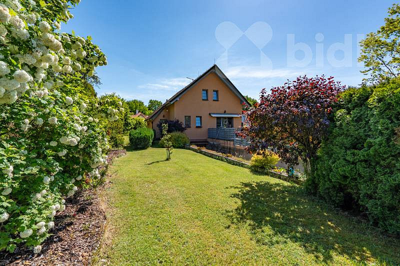Prodej domu 214 m² s pozemkem 1 285 m² – fotografie 3