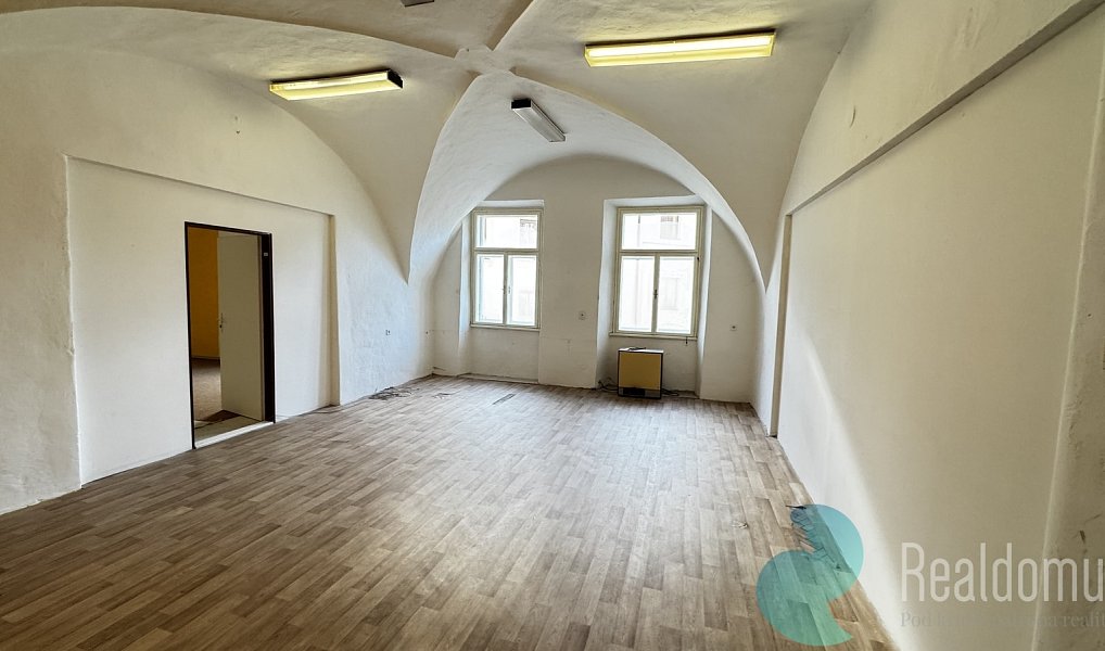 Pronájem kanceláře 200 m², Prachatice – náhled fotky 2