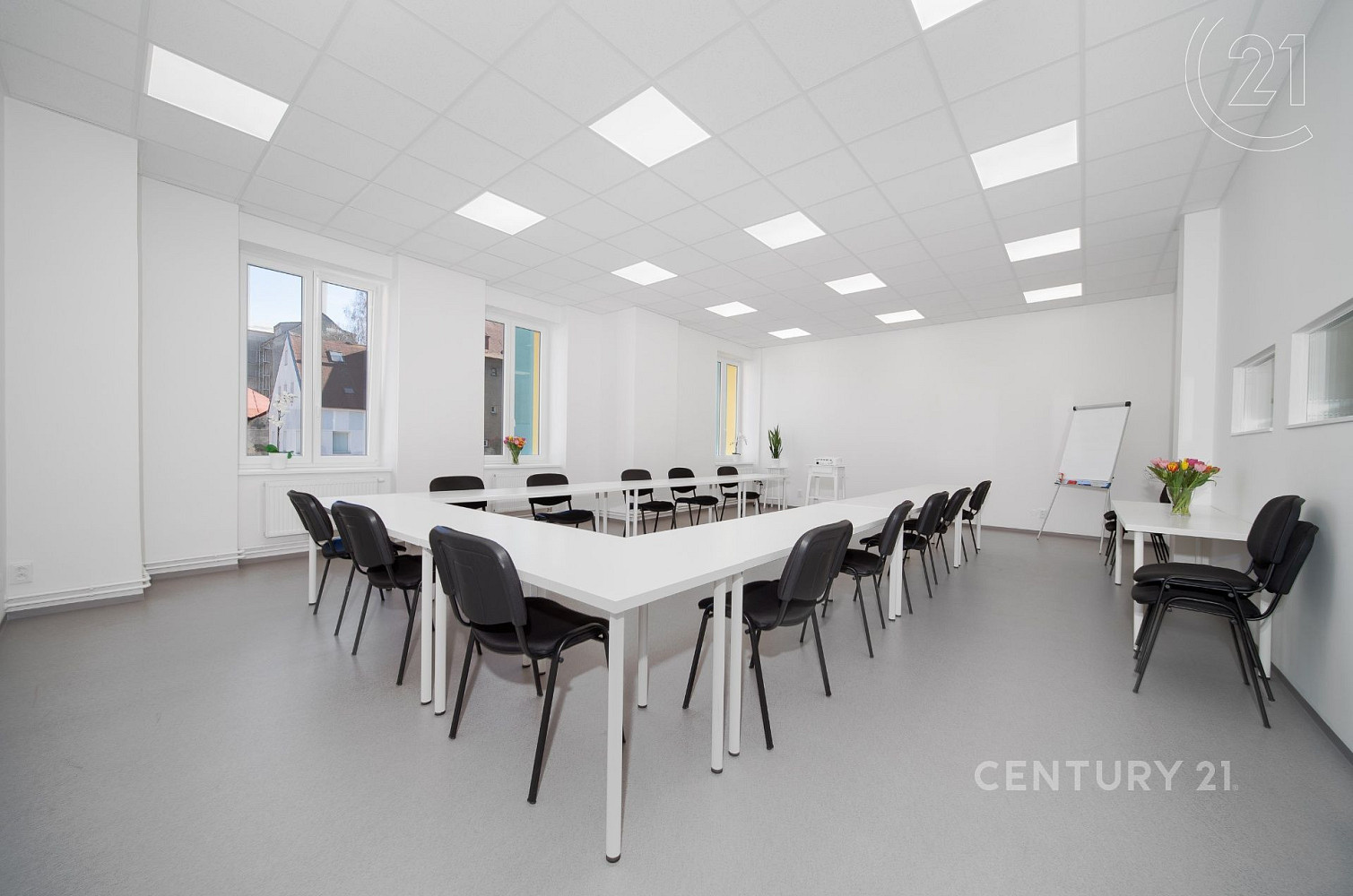 Pronájem kanceláře 60 m² – fotografie 3