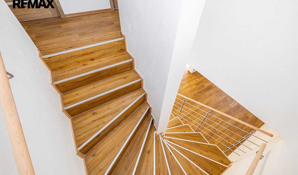 Prodej domu 149 m² s pozemkem 300 m², Košťany – náhled fotky 20