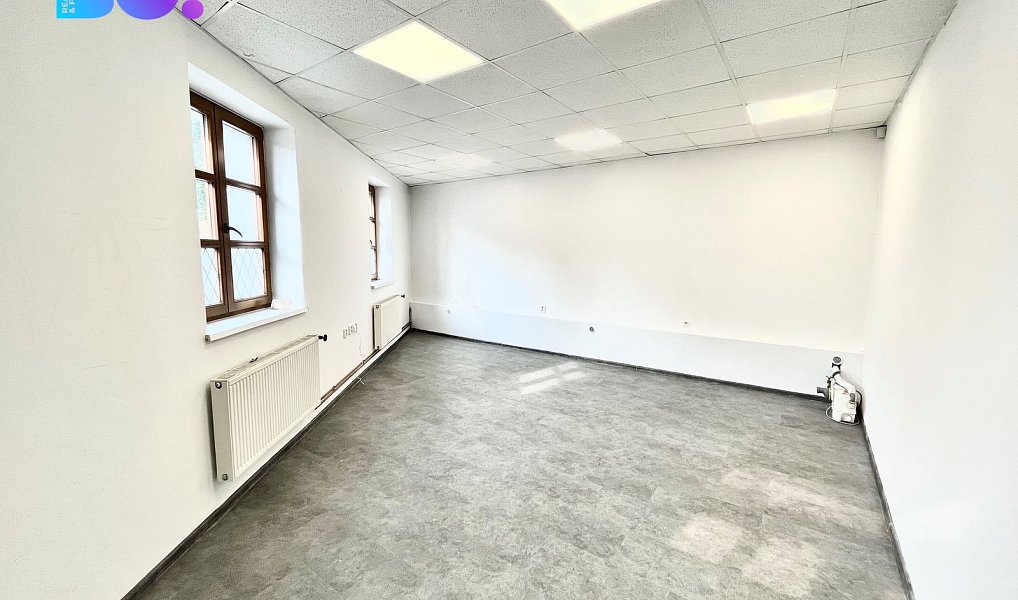 Pronájem kanceláře 45 m², Český Těšín – fotka 1 z 3