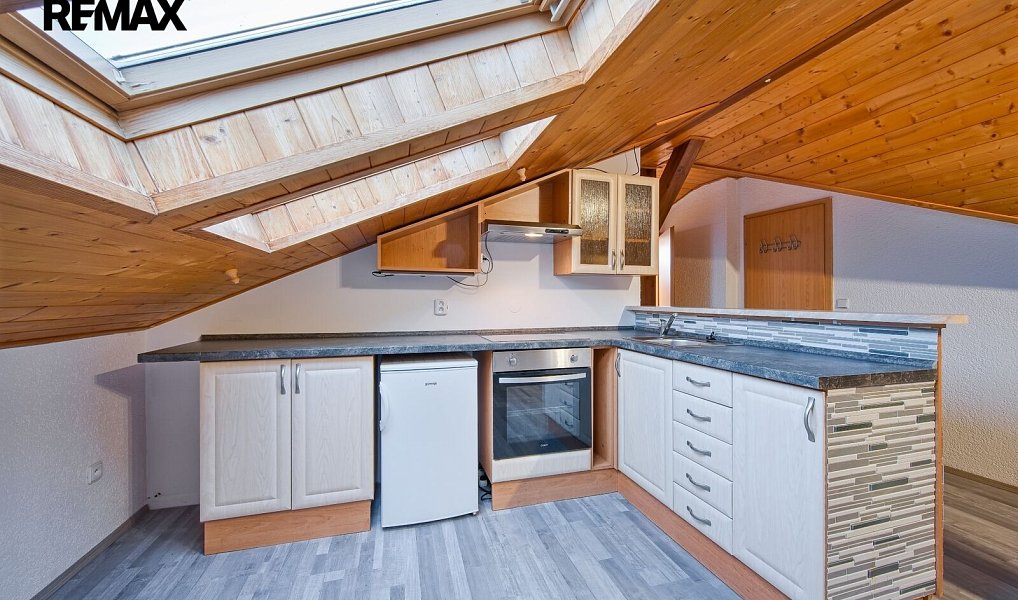 Pronájem bytu 1+1 35 m², Aš – náhled fotky 2