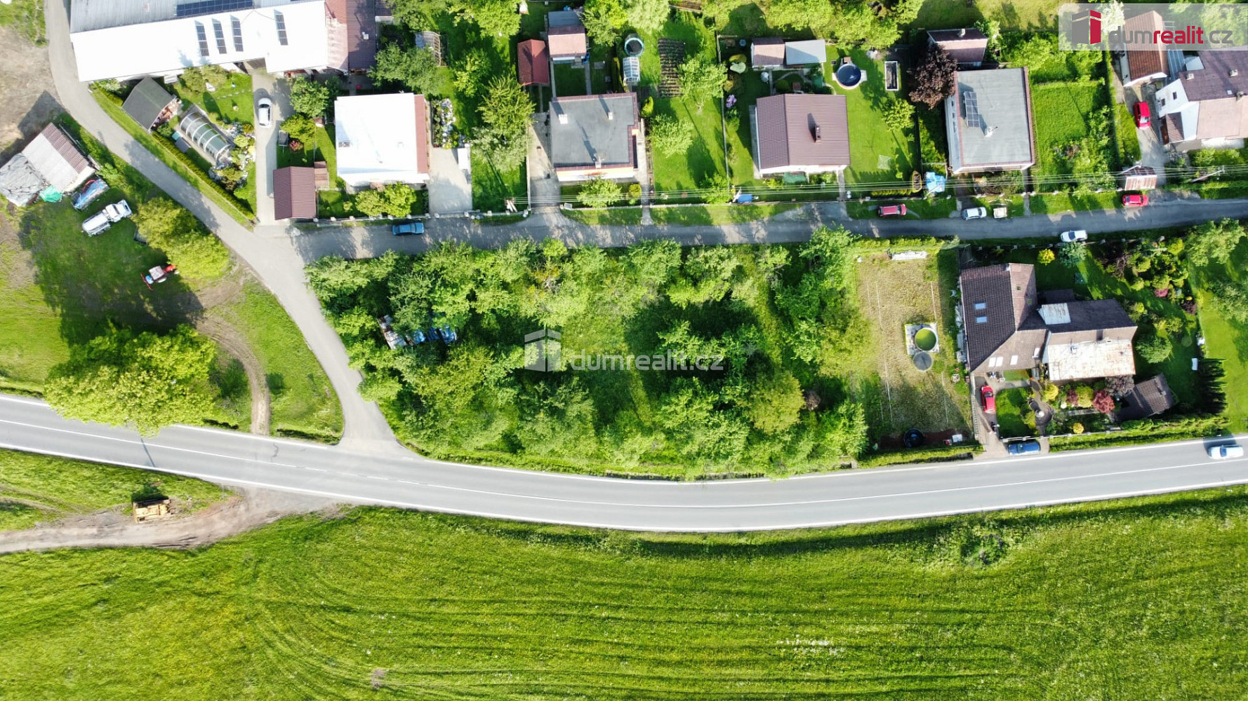 Prodej stavebního pozemku 906 m² — photo 3