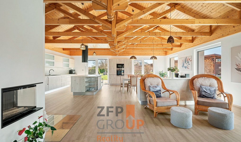 Prodej domu 450 m² s pozemkem 4 129 m², Rozstání – fotka 1 z 38