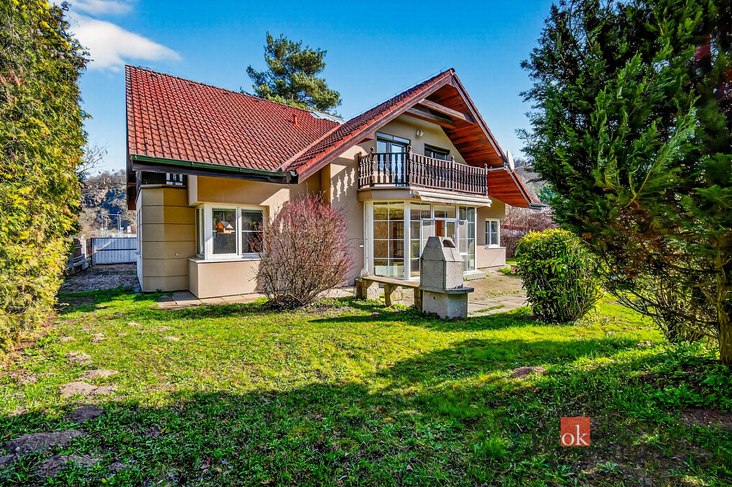 Prodej domu 258 m² s pozemkem 1 347 m² – pohled 3