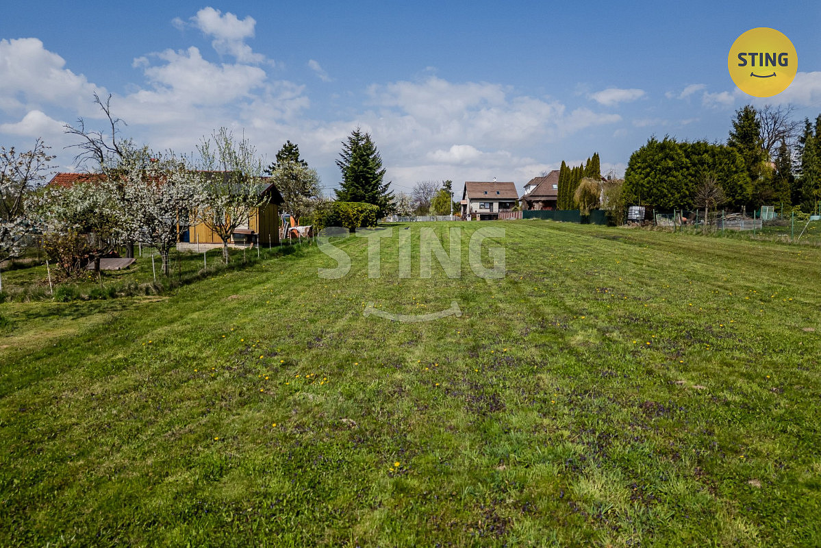 Prodej stavebního pozemku 1 348 m² – pohled 2