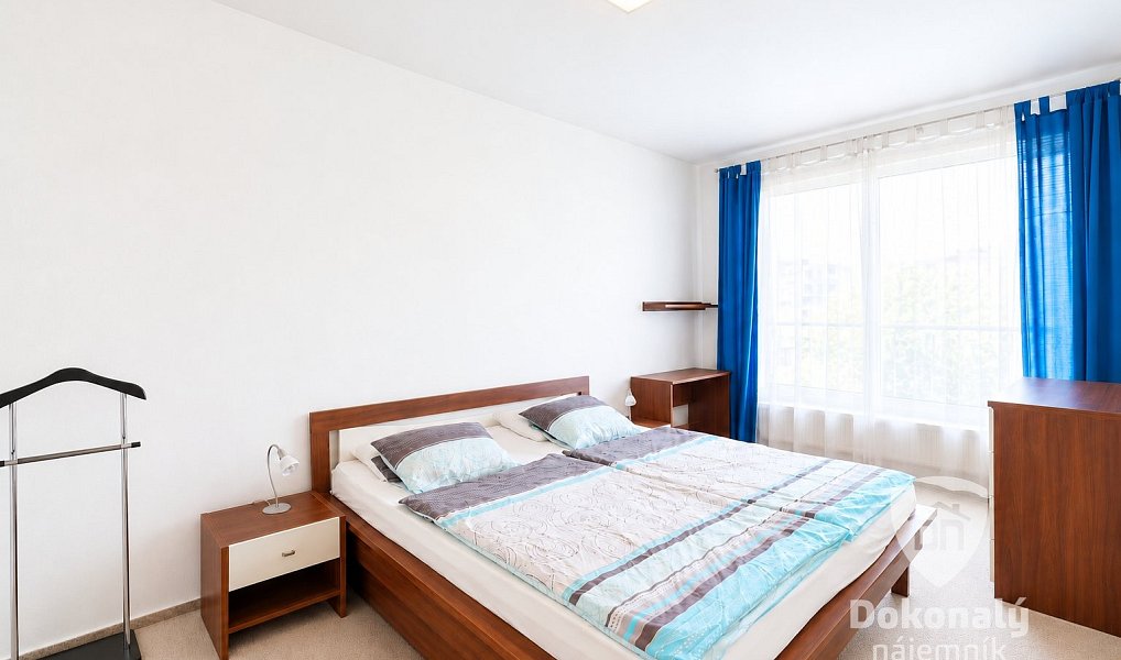 Pronájem bytu 2+kk 52 m², Praha – náhled fotky 3