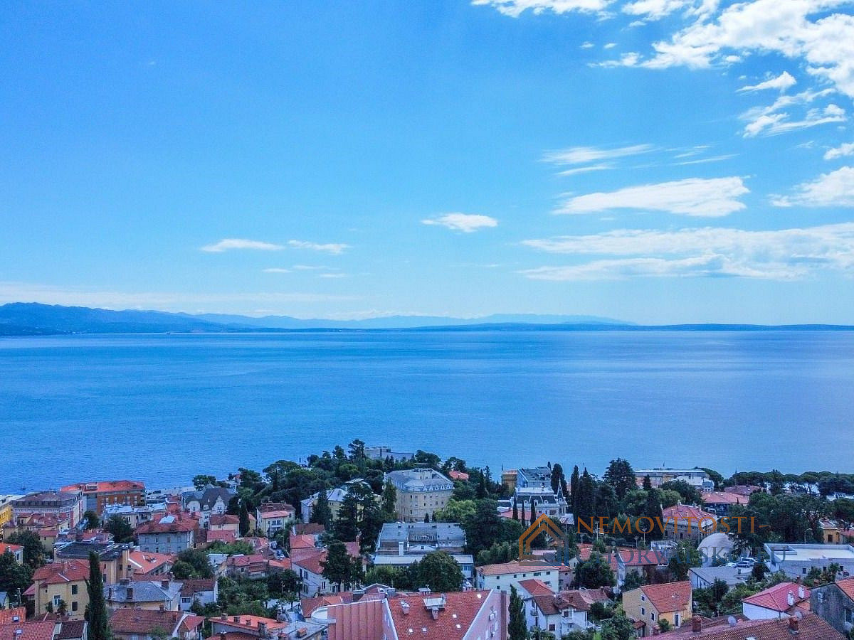 Prodej stavebního pozemku 5 000 m², Opatija