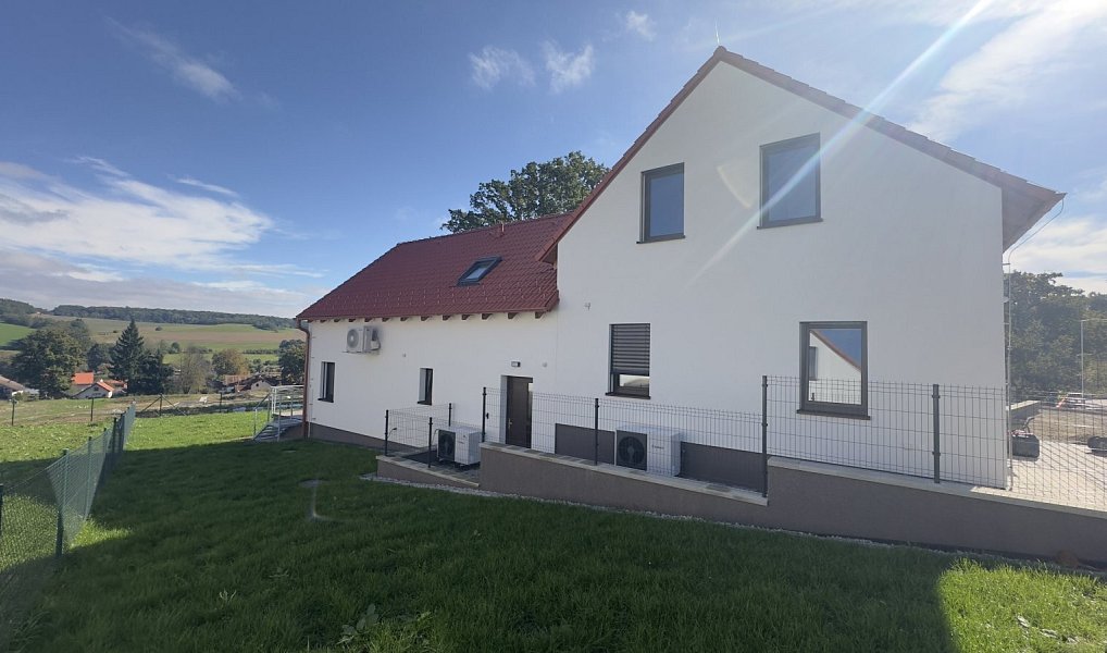 Prodej domu 120 m² s pozemkem 305 m², Hluboká nad Vltavou – náhled fotky 11