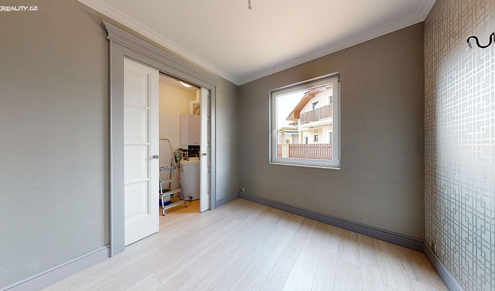 Prodej domu 229 m² s pozemkem 1 110 m², Hroznětín – náhled fotky 11