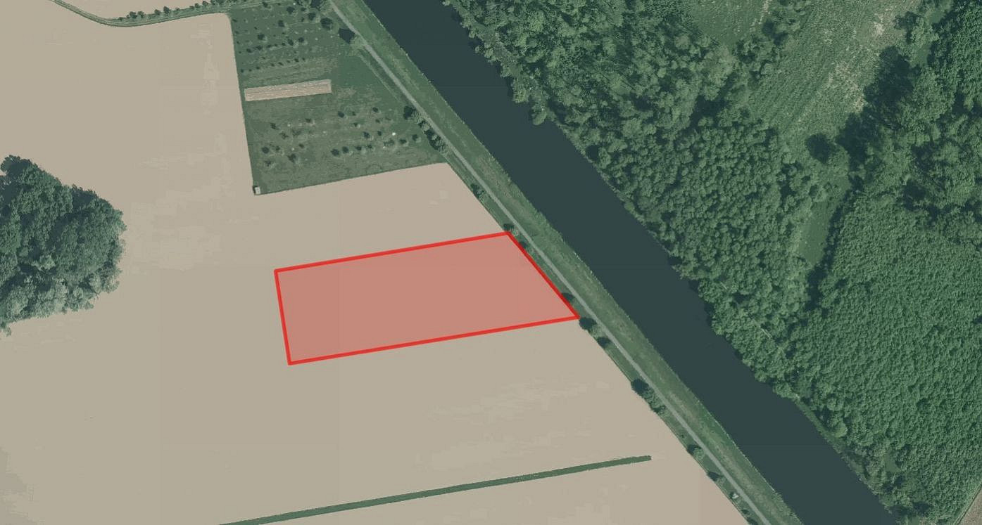 Prodej pole 12 562 m²