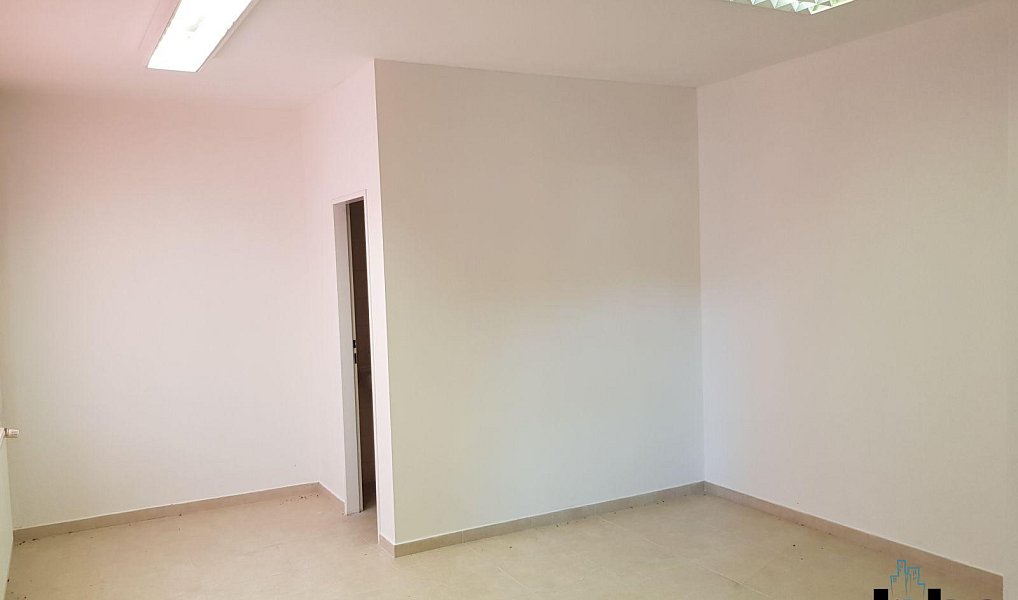 Pronájem výrobních prostor 1 000 m², Most – náhled fotky 12