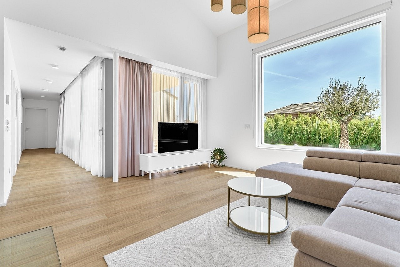 Prodej domu 145 m² s pozemkem 820 m² – fotografie 2