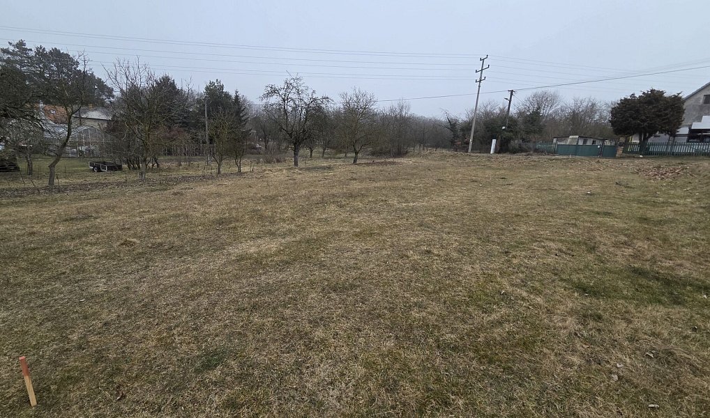 Prodej stavebního pozemku 1 722 m², Mělník – náhled fotky 2