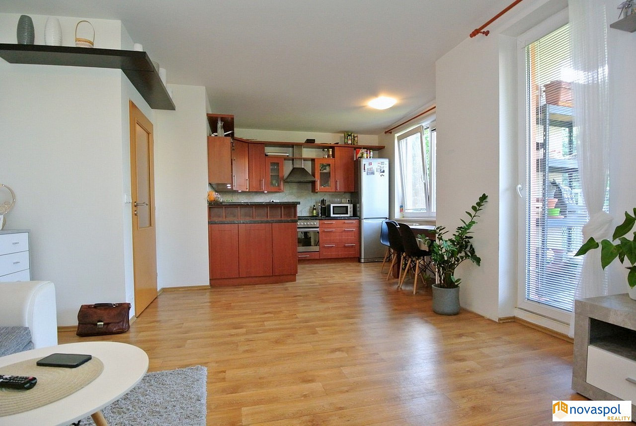 Pronájem bytu 2+kk 60 m² — photo 3