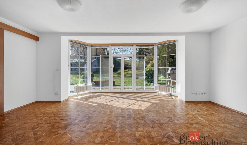 Prodej domu 258 m² s pozemkem 1 347 m², Praha – náhled fotky 4