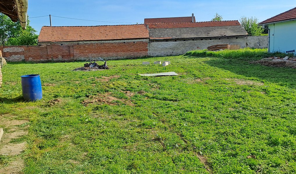 Prodej stavebního pozemku 977 m², Zálezlice – náhled fotky 12