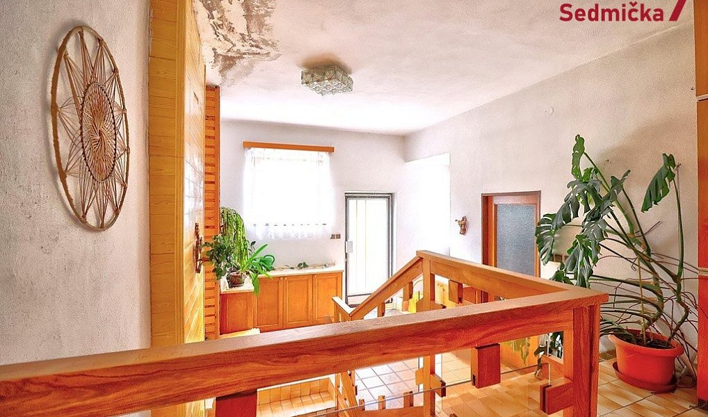 Prodej domu 318 m² s pozemkem 1 300 m², Věcov – náhled fotky 21
