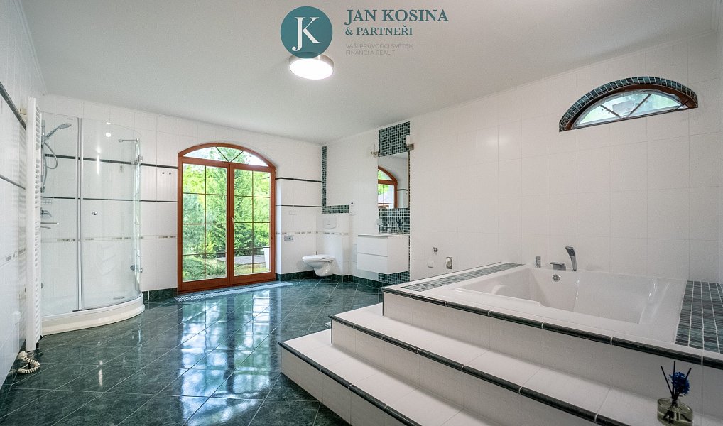 Prodej domu 236 m² s pozemkem 921 m², Mirošovice – náhled fotky 6
