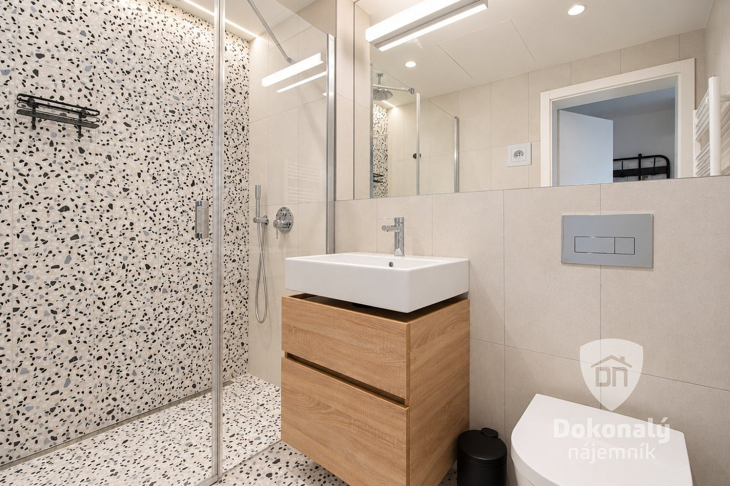 Pronájem bytu 1+kk 36 m² – fotografie 3
