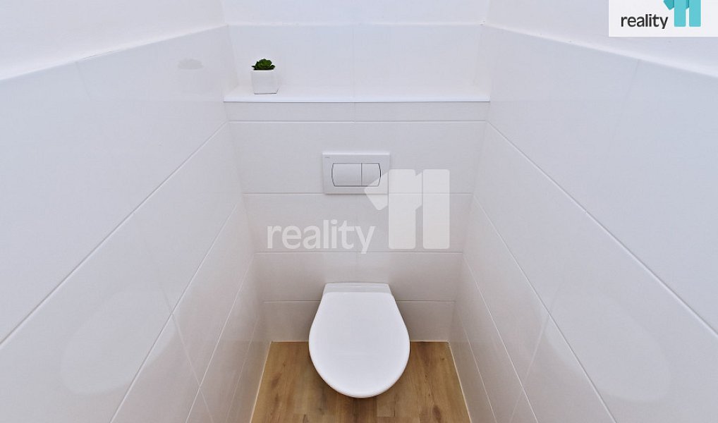Pronájem bytu 5+kk 105 m², Praha – náhled fotky 20
