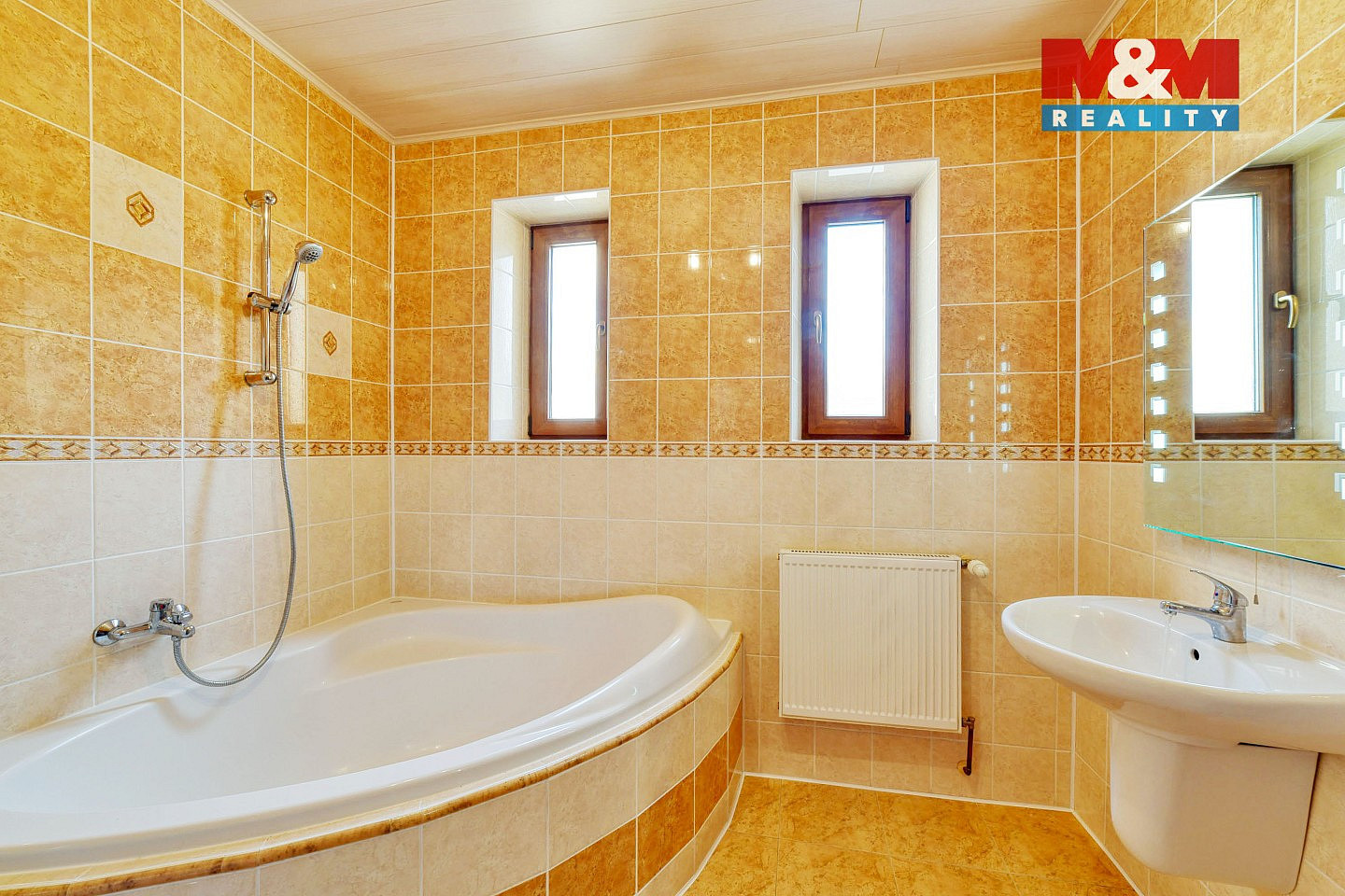 Prodej domu 248 m² s pozemkem 1 621 m² — photo 4