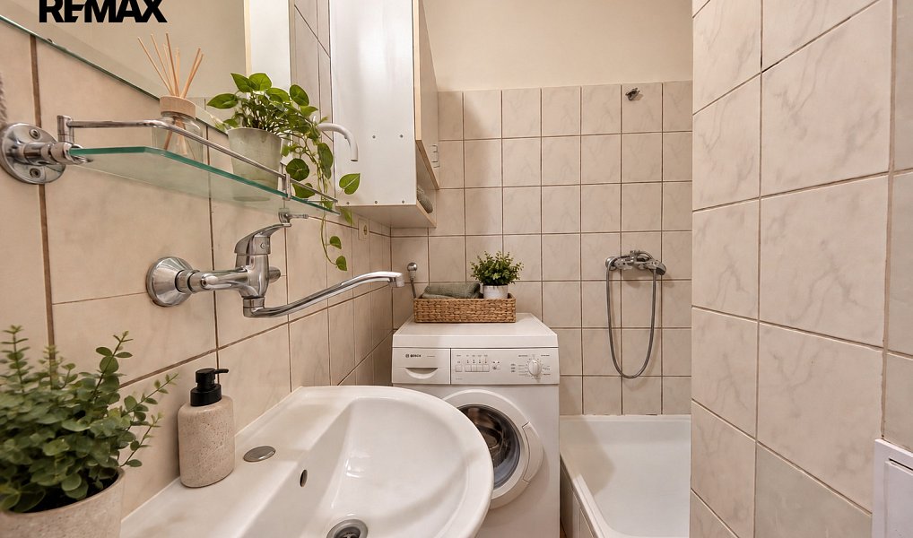 Prodej bytu 2+kk 38 m², Praha – náhled fotky 5